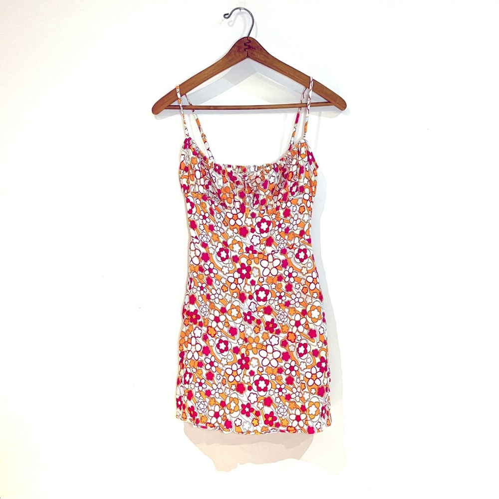 Aritzia Sun-deh Floral Retro Mini Dress — 70s Aesthetic / Festival Chic